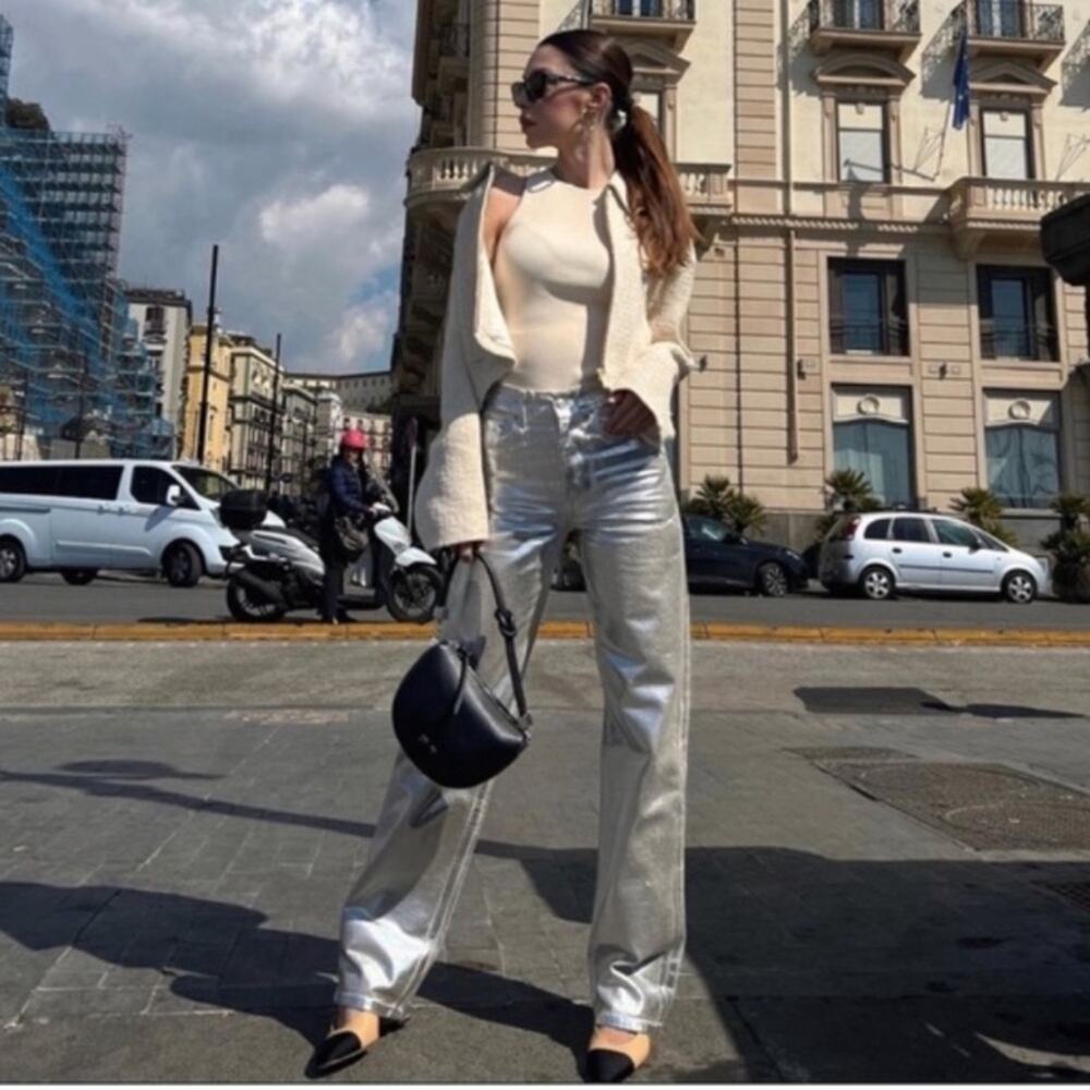 Zara Silver Coated Mid Rise Straight Leg Jeans Bloggers Fave 9632/066 Size 6 NWT